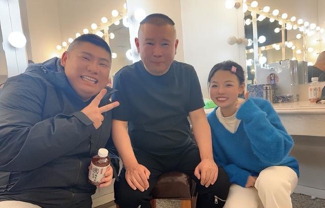 看了德云社今年跨年专场，才知郭德纲有多捧“少班主夫人”赵芸一