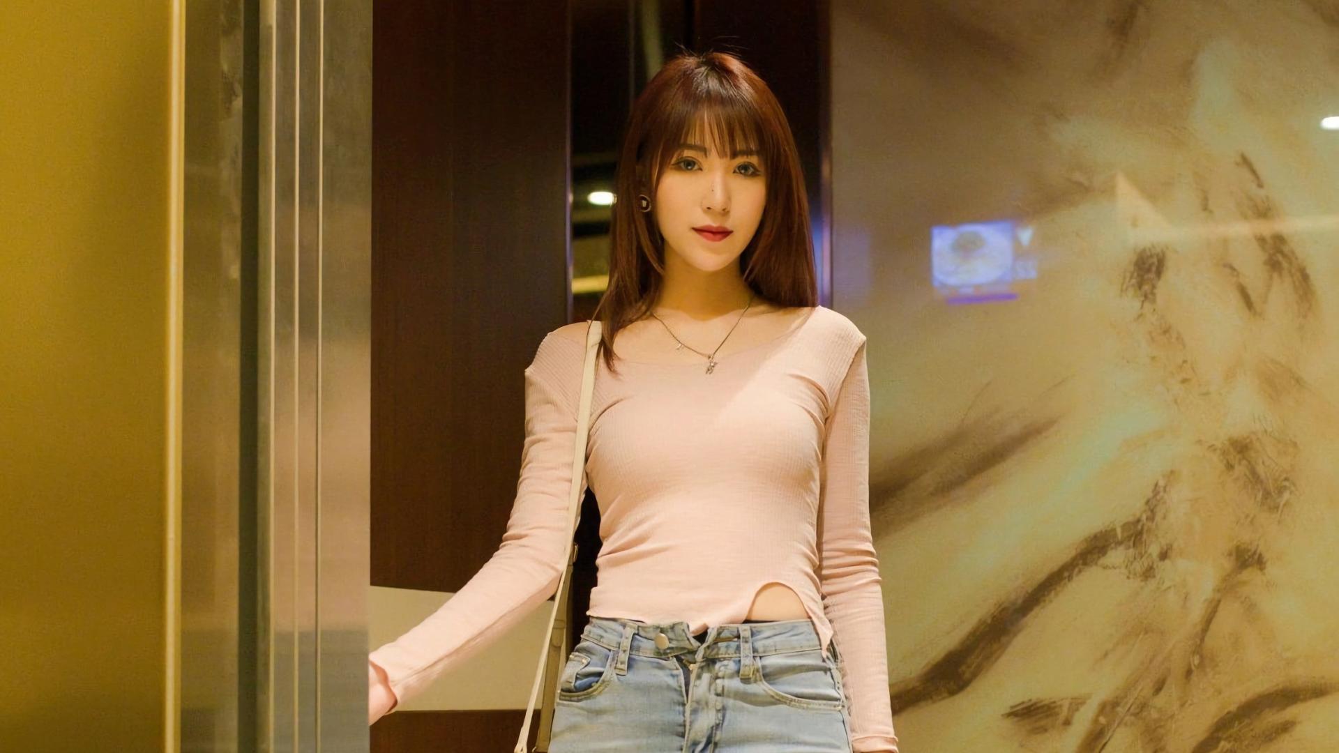 时尚博主力推：“简”到极致的粉色系职场通勤装扮