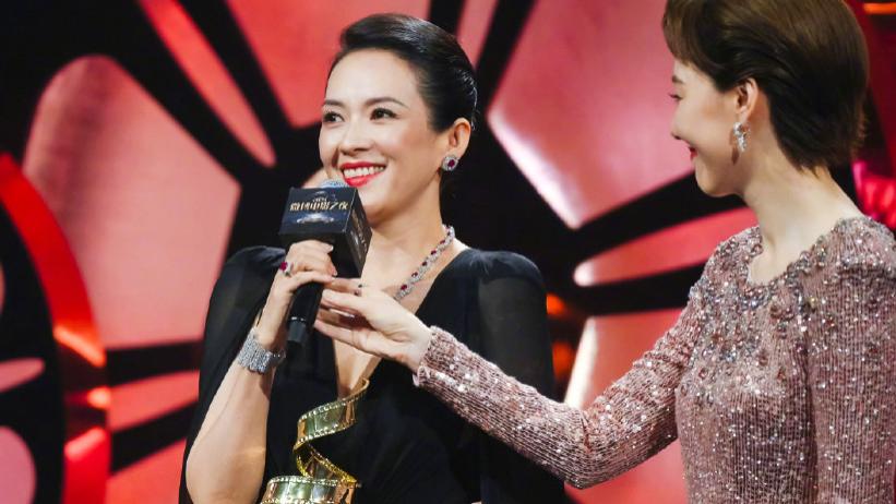 微博电影之夜，人情世故、江湖地位，在章子怡的身上体现得淋漓尽致