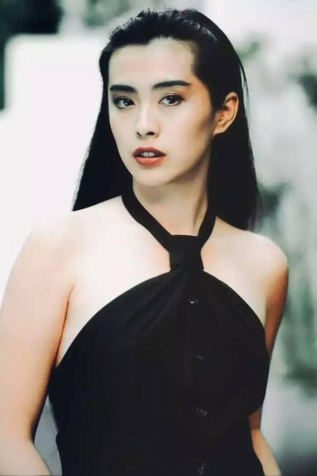 龅牙凸嘴依旧风华绝代，惊艳了一个世纪的6位女星，一个比一个美