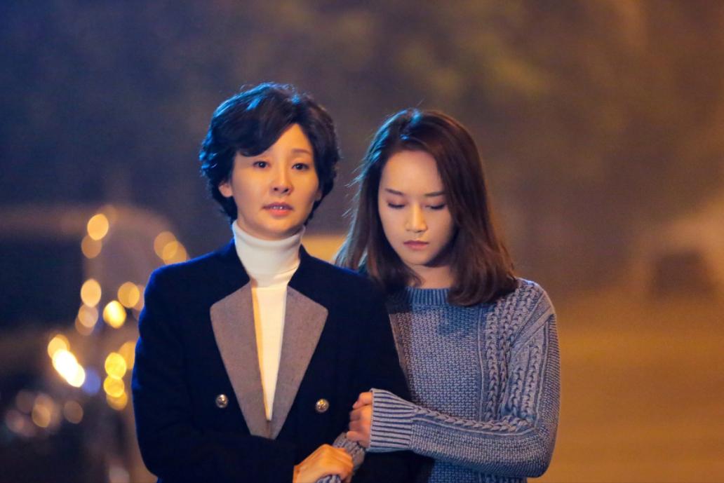 “浣碧”蓝盈莹:亿万身家不输王思聪,为何仍要野心勃勃抢资源?