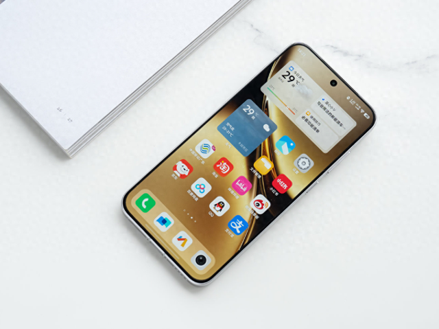 6.3英寸直屏!潜望式长焦+骁龙8至尊版,oppo Find x8 mini