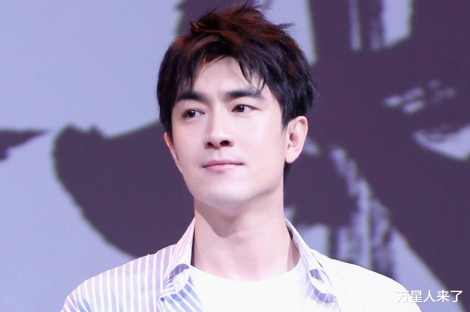 林更新返校攻读博士,低调现身开学现场,学霸演员再添新身份!