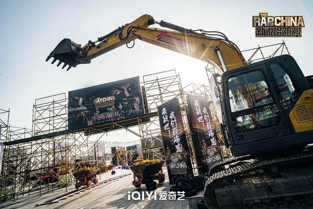 成都|《中国新说唱2024》逆向揭秘，它最大看点是导师和选手的颗粒度！