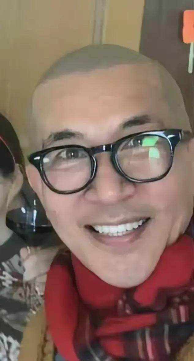 小S大晒全家福!大S罕露面状态超美,具俊晔专门陪丈母娘一家过节