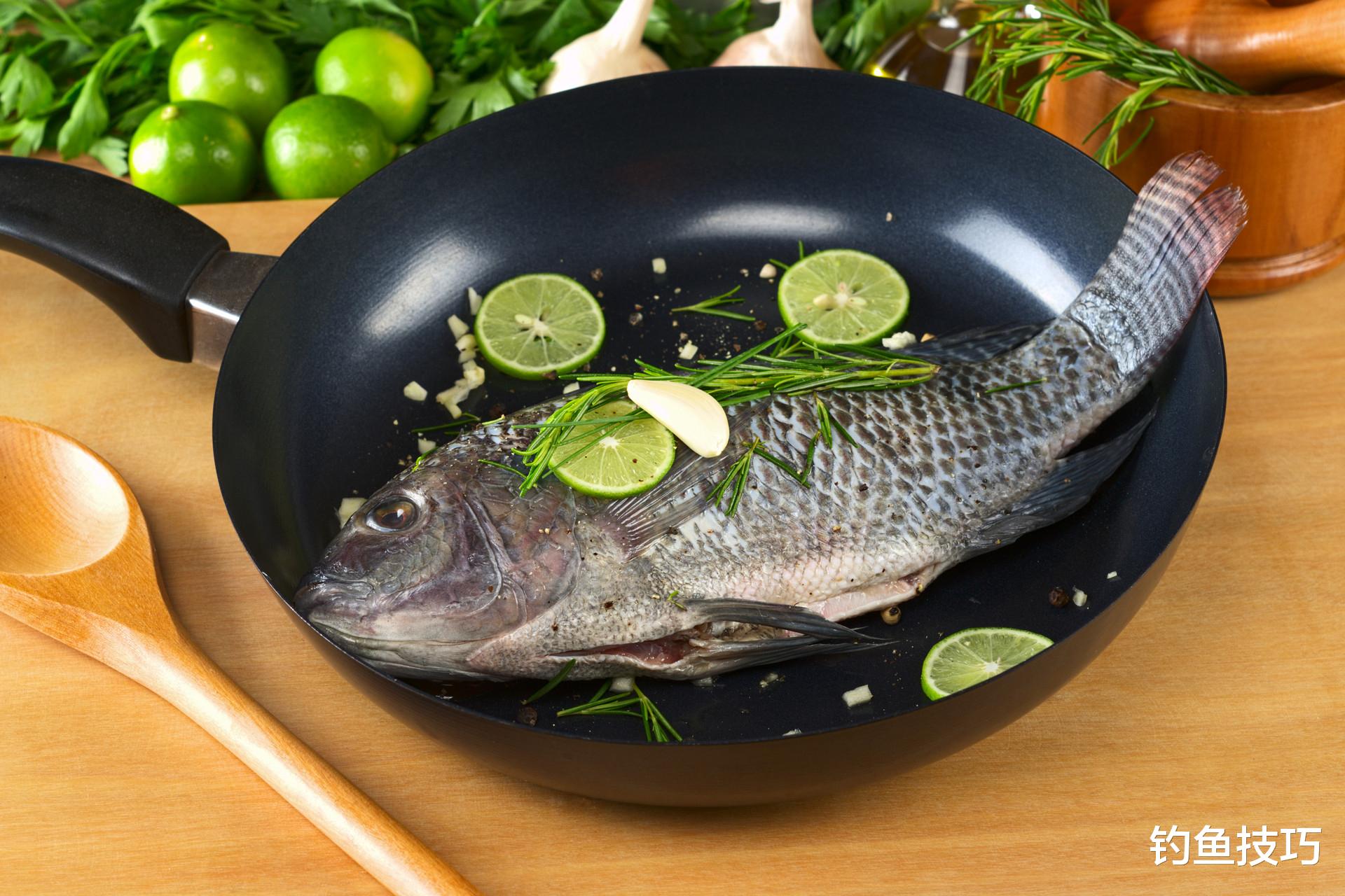 夏季釣羅非，根據水質來配制魚餌的4個技巧