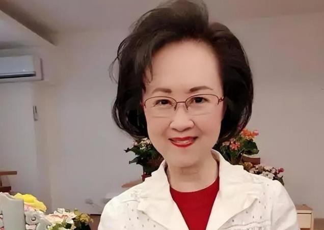 琼瑶的2公里安葬地，不与对方合葬，才是对平鑫涛最狠报复