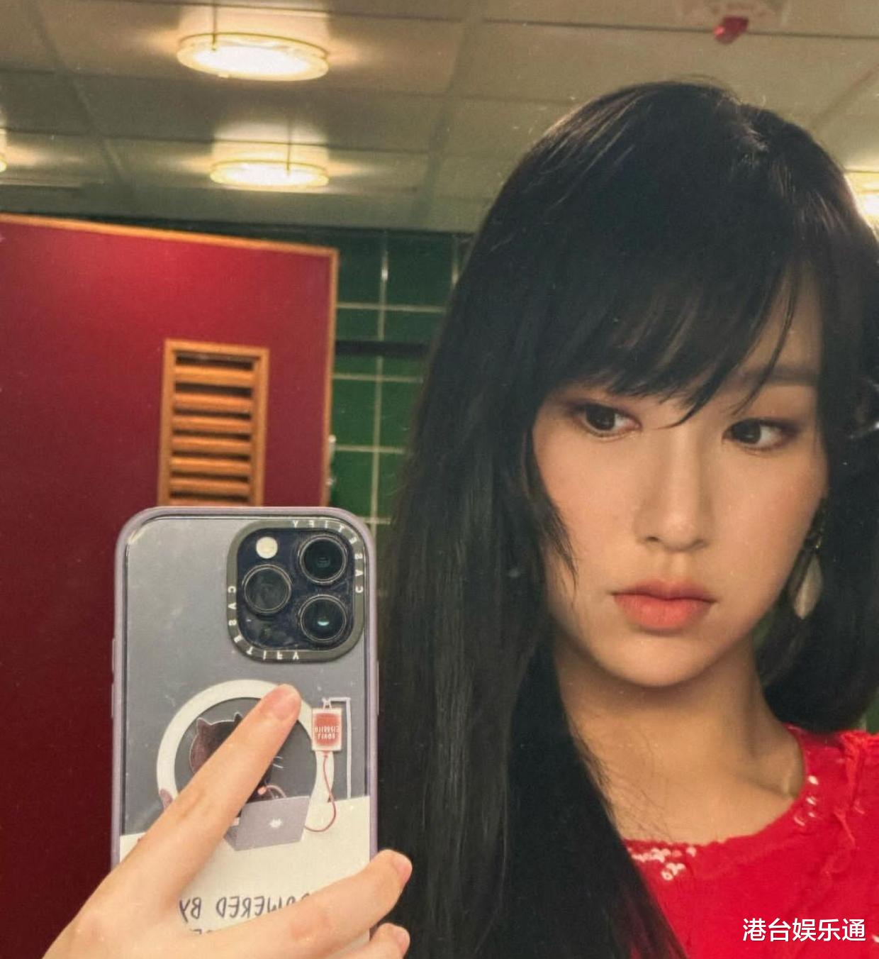 浅谈TVB歌手炎明熹离巢传闻:合则皆大欢喜,分则两败俱伤