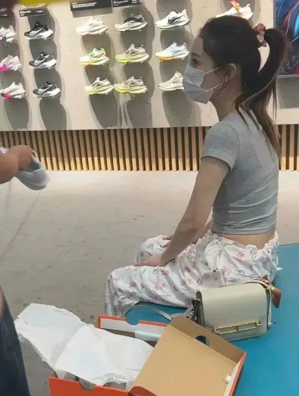 她还是那么爱嘻哈，PGone“意味深长”在内涵