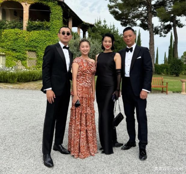 胡杏儿出席吴千语婚礼,富豪老公负责拍美照,女人们都特别幸福