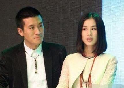 黄圣依与杨子最终选择离婚。婚姻需平等尊重,此事件引发社会对婚姻关系的思考