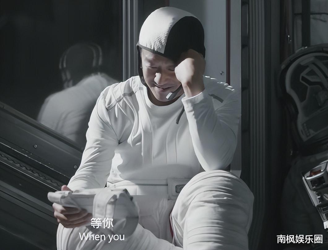 换发型比发胖更可怕,颜值降低是小事,吴京简直像换了张脸