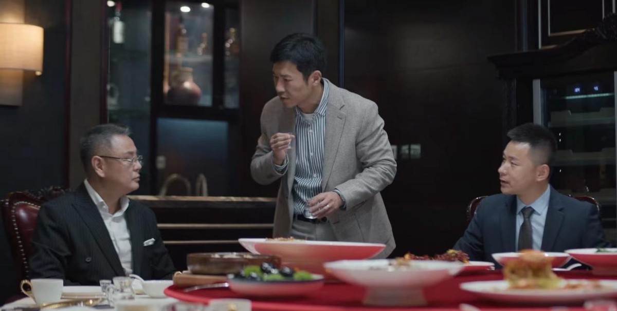 央视《凡人歌》开播,殷桃老了,女二号、女三号颜值惊艳