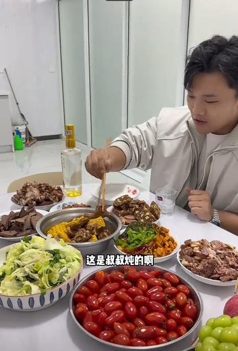 谢清帅首次拜见老丈人,没开宝马、礼数到位,岳父母对他很满意