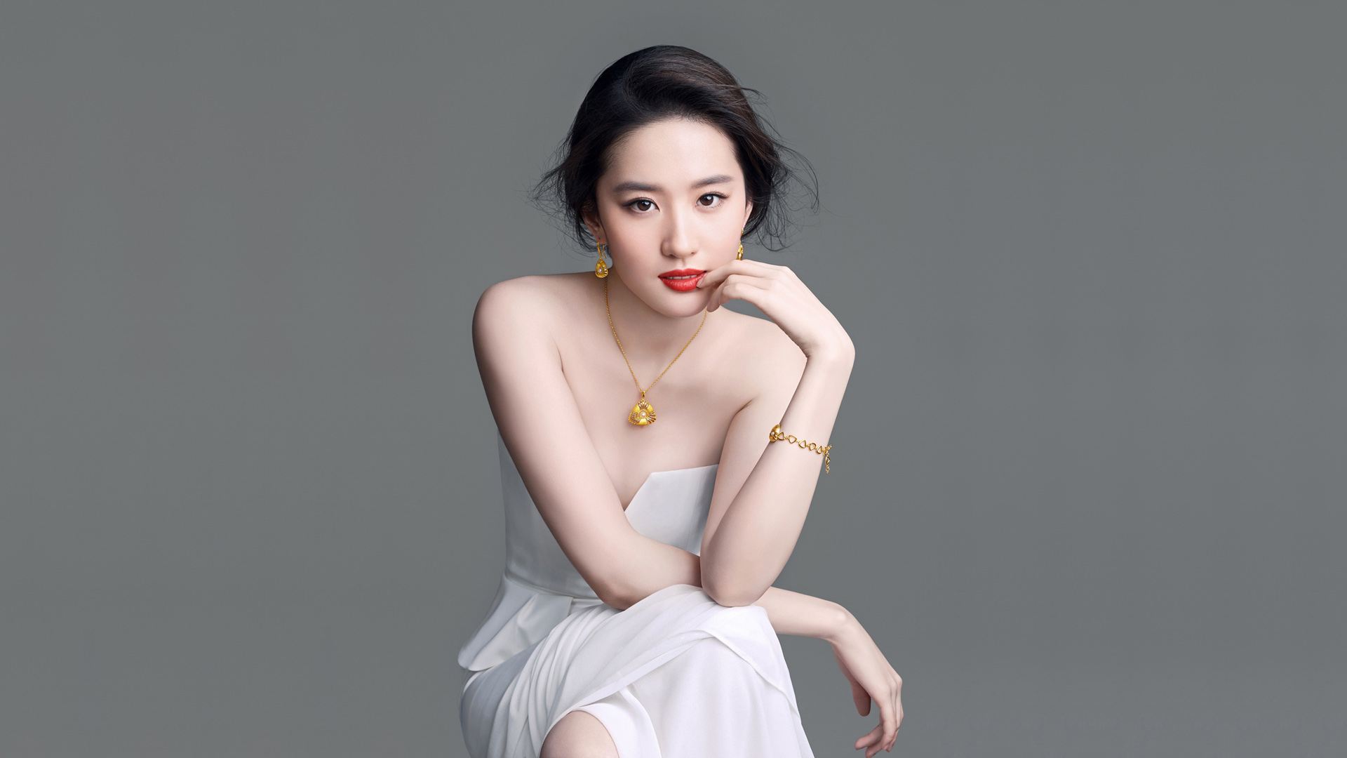 刘亦菲拒戏风波再起，坚守剧本质量，引粉丝期待与业界关注