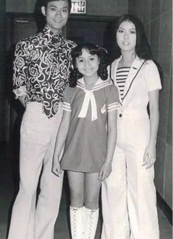 张德兰|张德兰：登春晚一夜成名，婚后改行学医，如今年过六旬无儿无女