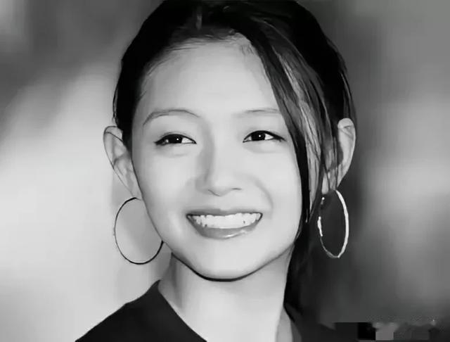 李敖一句话评价大S 婚姻 ，果然一山难容二虎，她和张兰都不简单