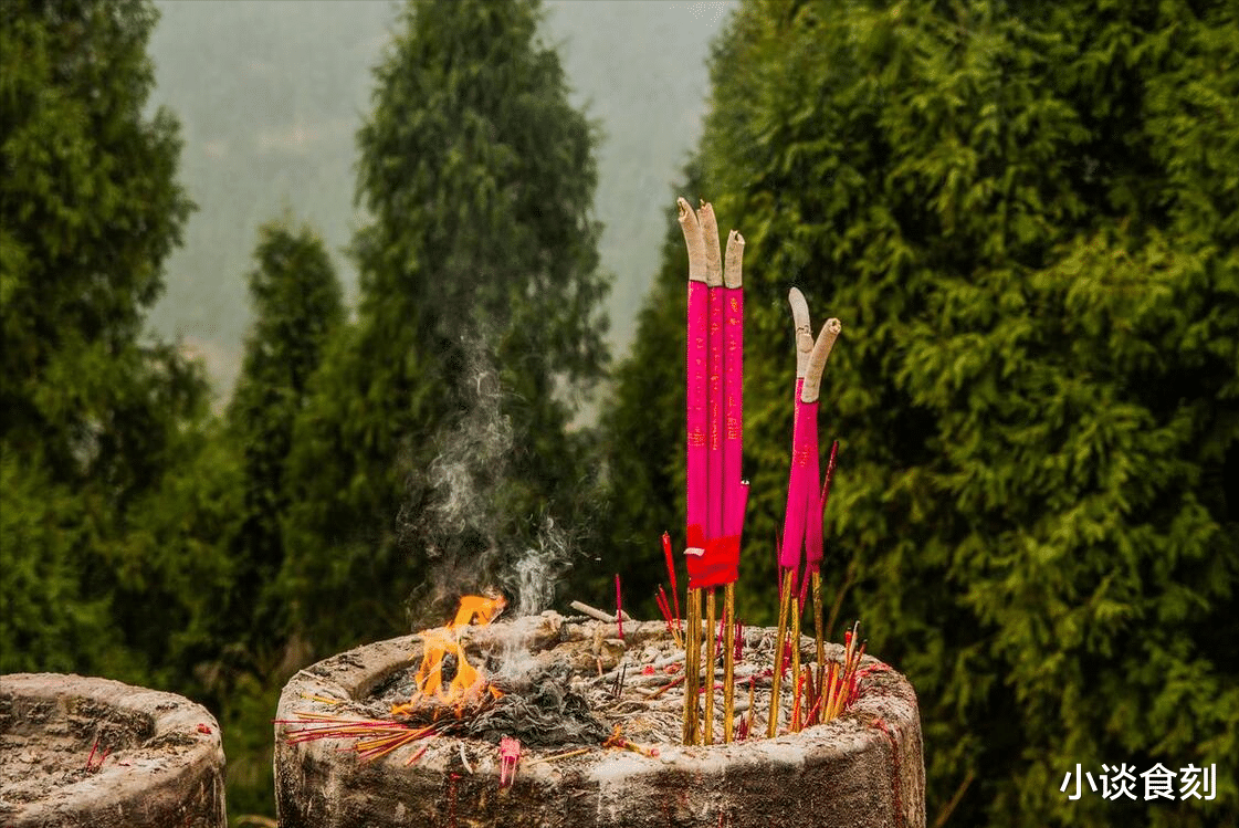 老人说“坟不扫，祸不少”啥意思？清明节为啥要扫墓祭祖？早知道