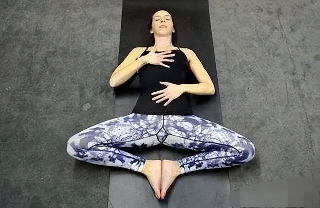 常练这10个瑜伽动作，加强盆底肌，展女性魅力！