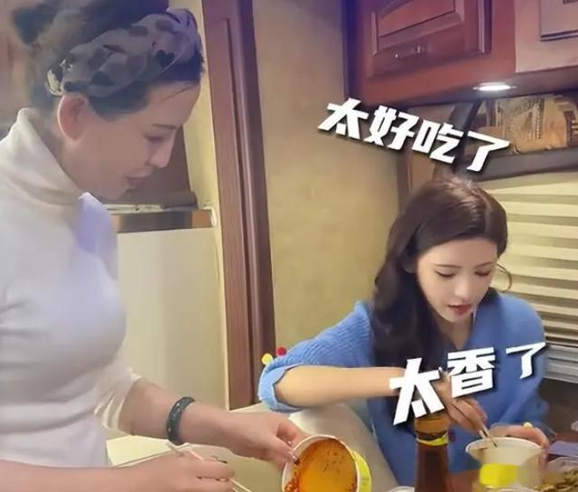 娱乐圈森严的等级,从“慕容复”的一份盒饭上,看得明明白白