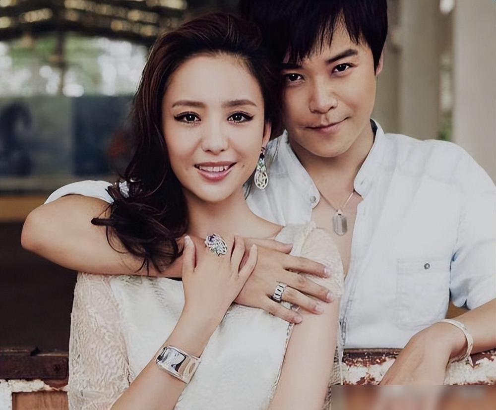 分开三年后,佟丽娅陈思诚高调官宣喜讯,携手共谱娱乐圈新篇章