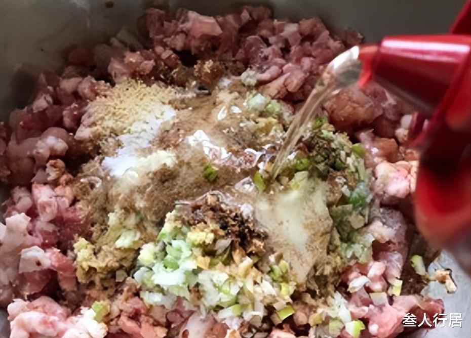 香椿靠边站，它才是“春天第一鲜”，包饺子吃鲜嫩多汁，别错过吃！