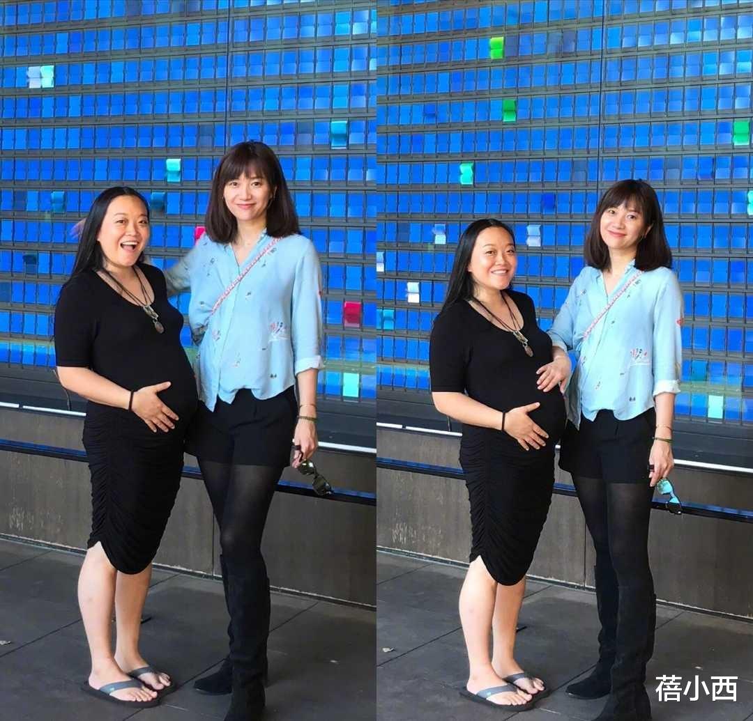 徐静蕾带火了一种衬衫穿搭：配半身裙、小黑裤、短裤，高级又洋气