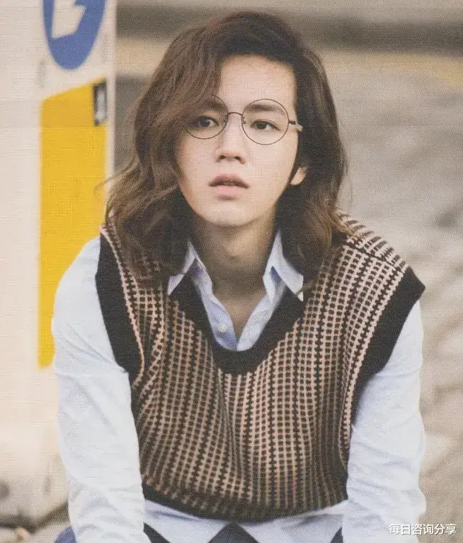 36岁“亚洲王子”公开独居生活！失去神颜的他，怎么过成这样了？