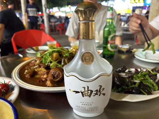 你发现没有？60后上饭店点菜，偏爱这5道下酒菜，不贵还考验厨师