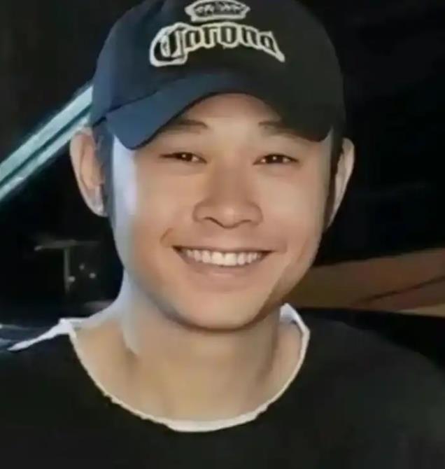 刀郎又陷抄袭争议，郭志凯王金兰身份被扒，难怪云朵最近不发声了