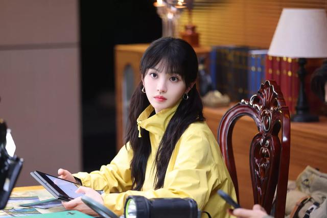 田曦薇的眼睛真是好迷人又大又圆