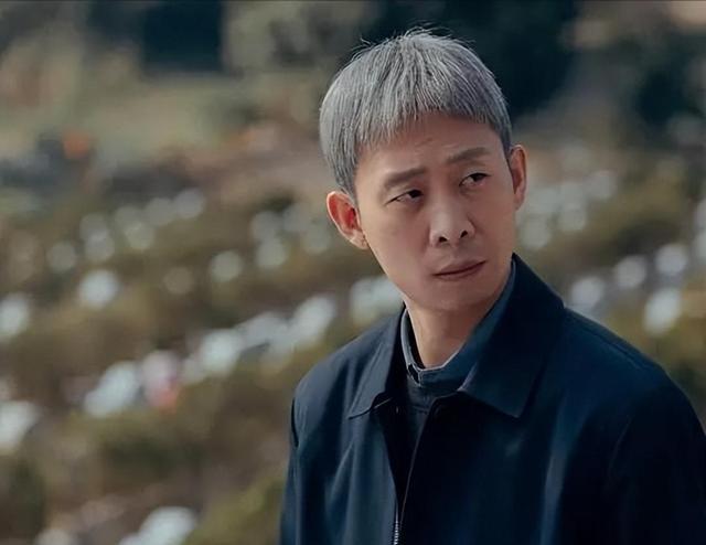 中国演艺圈，军衔大得吓人的4位明星，个个深藏不露，你认识几位