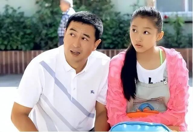 张嘉译的7个“女儿”,前5个都越来越火,唯独她渐渐被遗忘