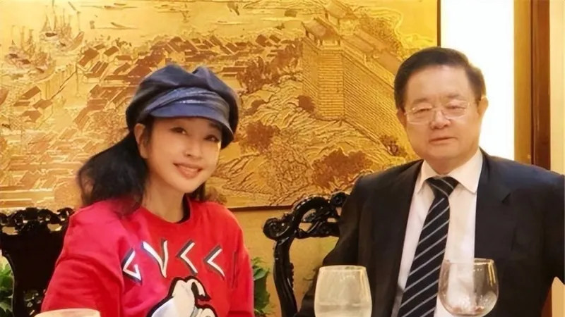 刘晓庆突然卖澳洲9000万豪宅，处理富豪老公送的礼物，原因为何？