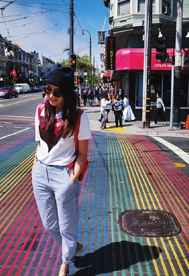 和陈赫离婚10年，前妻许婧，终于迎来了堪称教科书的“反击”！