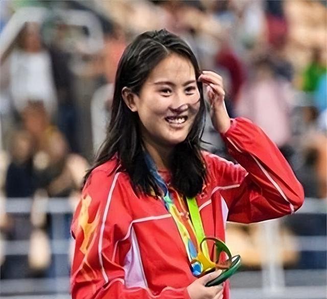 奥运女王终脱单？郭晶晶当红娘！神秘帅哥身份成谜