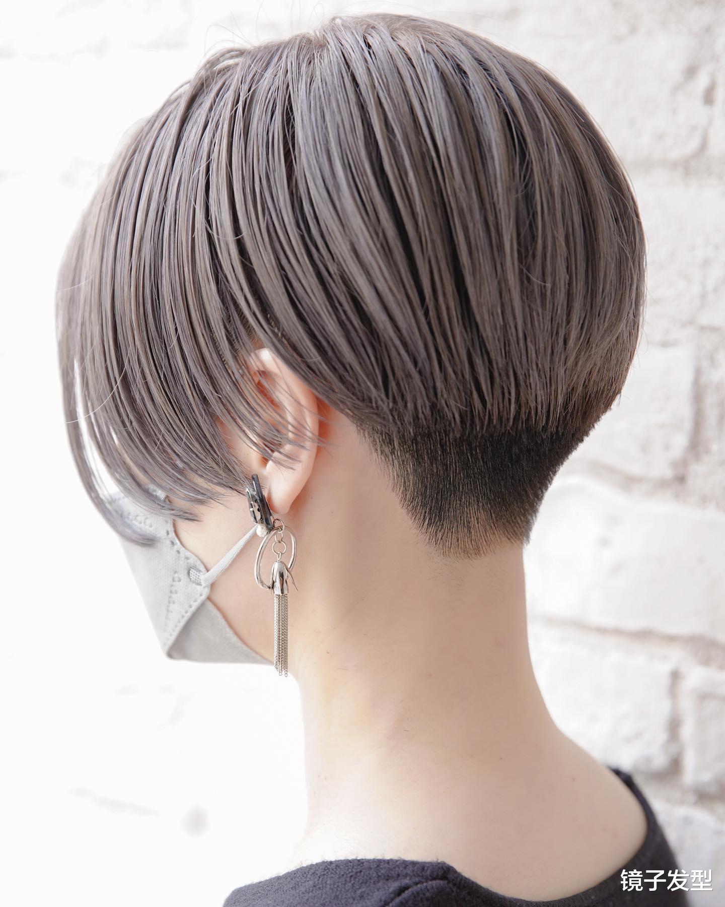 女士推边短发：利落显年轻，时尚新潮流