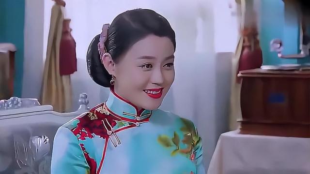 关婷娜：和赵本山绯闻不断，41岁仍单身，郭德纲：有心胸