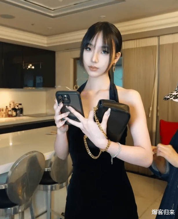 小S大女儿毕业晚会惊艳亮相,美貌才华并存,将赴美名校深造