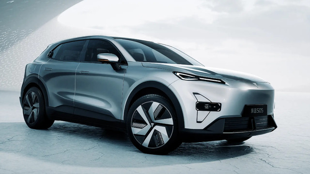 深蓝S05上市在即！华为130万像素大灯，提供纯电/增程双动力版本