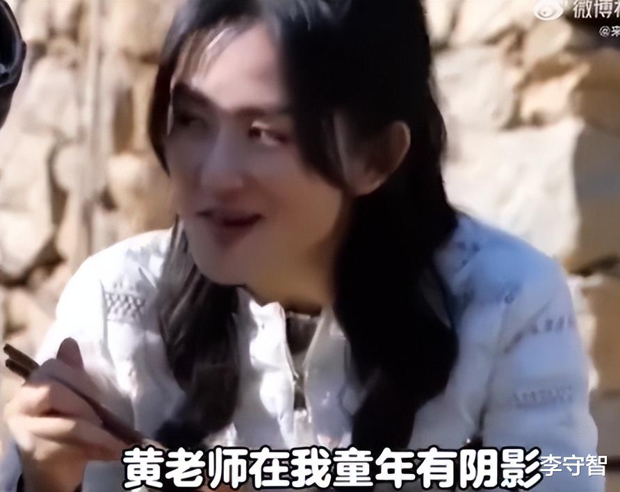 黄磊何炅《向往的生活》停办了才被考古质疑，谢娜早在节目中拆穿