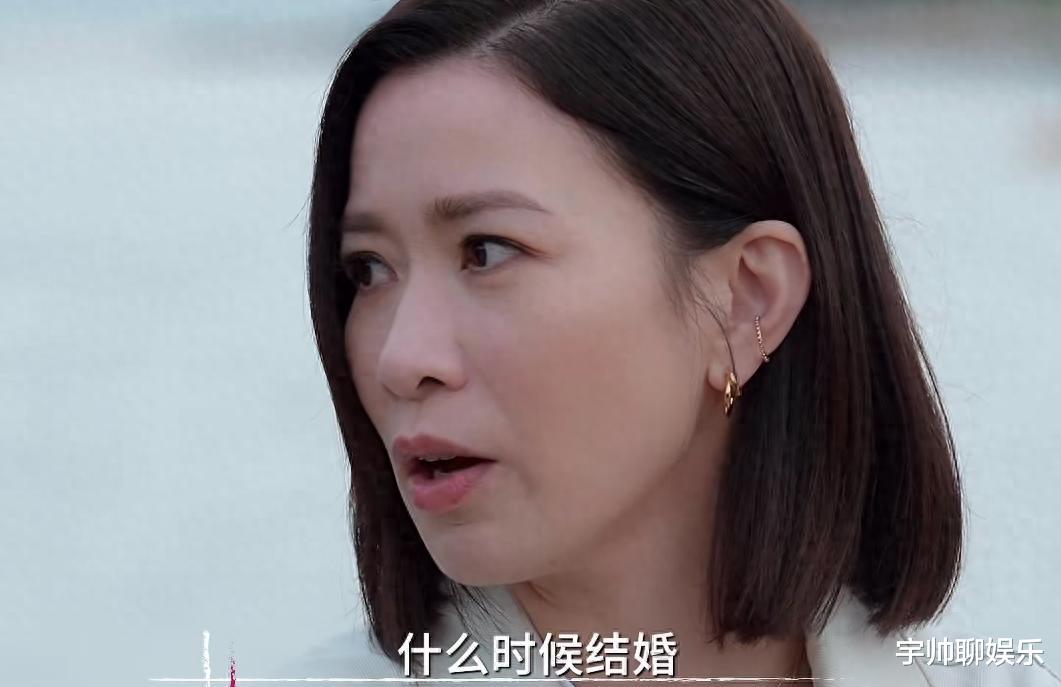 佘诗曼再次聊到结婚：50岁也不怕老，感叹存钱才是最大的安全感