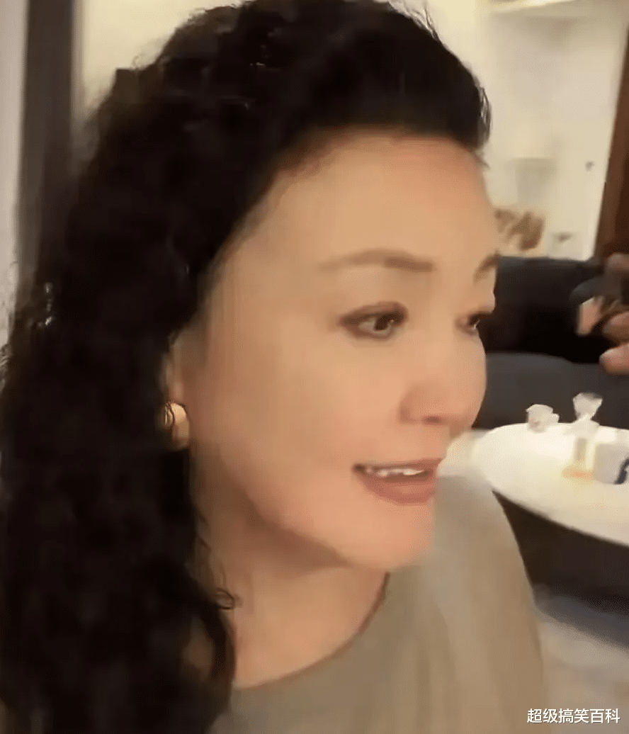 具俊晔再出洋相，拉低节目档次，遭韩媒韩网友怒怼！