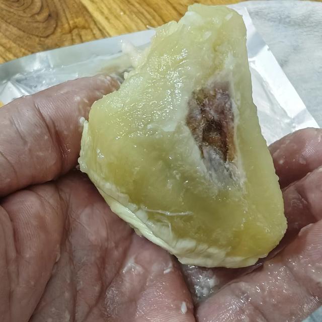 冰冻榴莲肉常见的三大问题,很多人还不知道,难怪买回去就想退