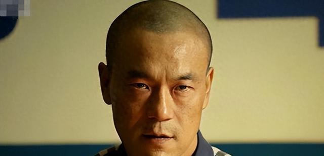 “星二代”廖凡,出道29年国内未获过奖,妻子是周星驰的黄金拍档