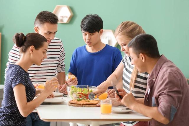 会吃的人不易胖！学会这么吃，代谢旺盛，不易发胖