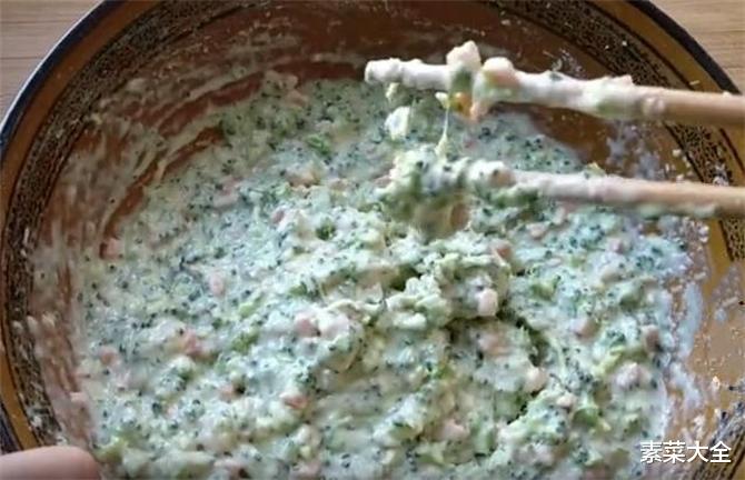 半碗面粉，一个西兰花，10分钟快速做早餐饼，让孩子爱上吃西兰花