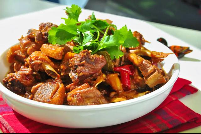 农历七月十五“中元节”，3道吉祥菜记得摆上桌，寓意平安诸事顺