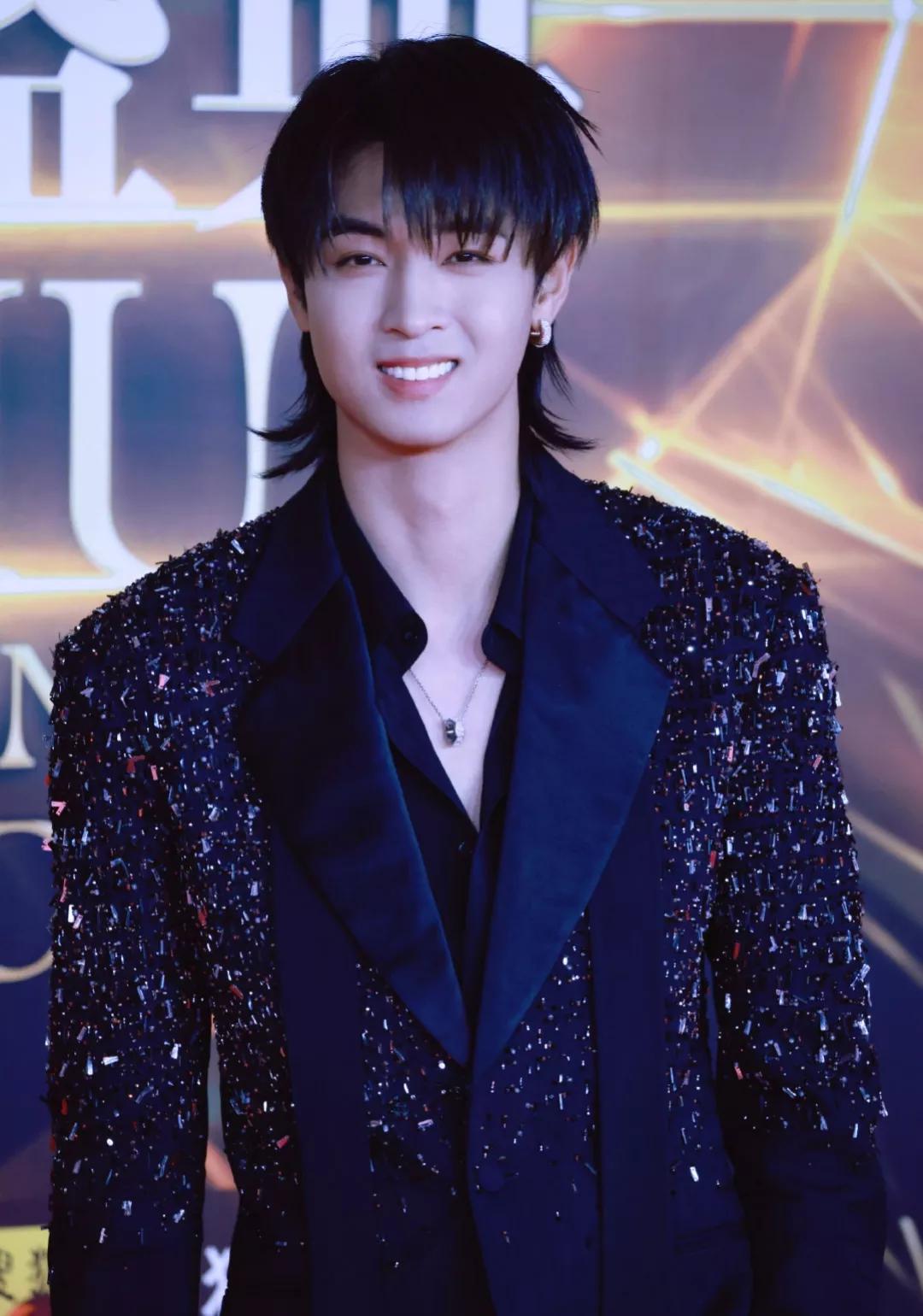 湖南跨年演唱会阵容官宣,观众两眼一黑: “强捧之耻”都来了