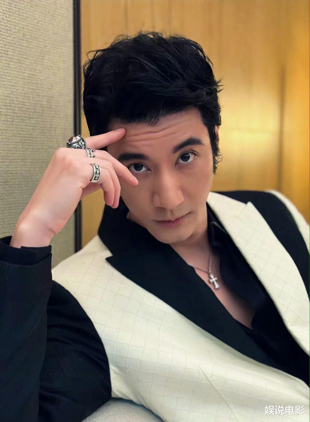 王力宏晒和家人团聚,发文有深意,疑透露还是见不到三个孩子